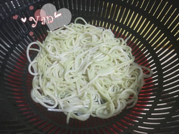 焙煎芝麻酱拌面