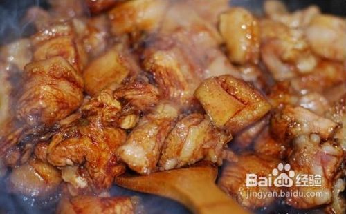 味道重量级的红烧肉卤鹌鹑蛋