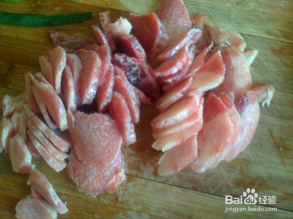 怎样做好烹调牛肉条韭菜的备料？