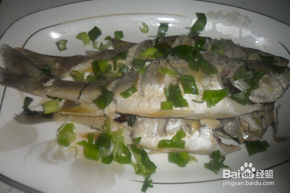 怎么做葱油鲈鱼