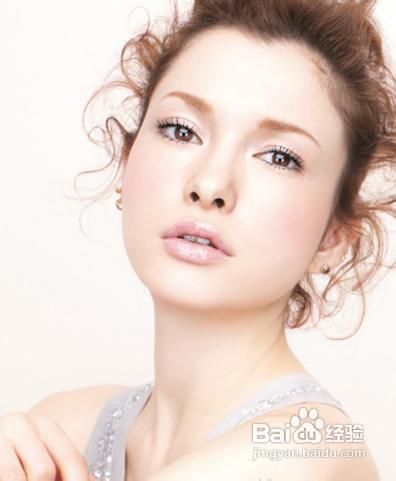 去除脸部黑色素7个小方法