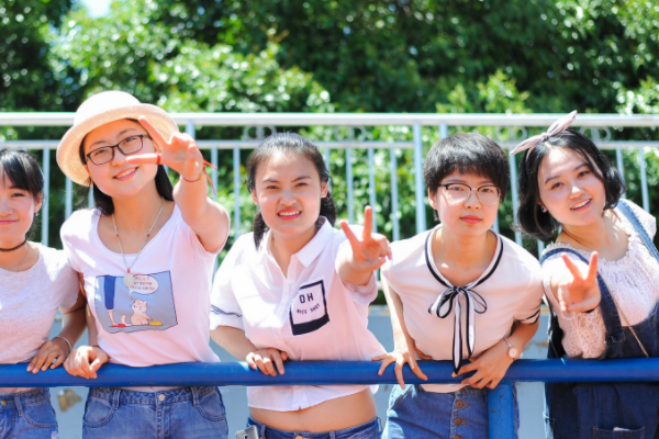 校学生会组织每年至少听取几次院学生会