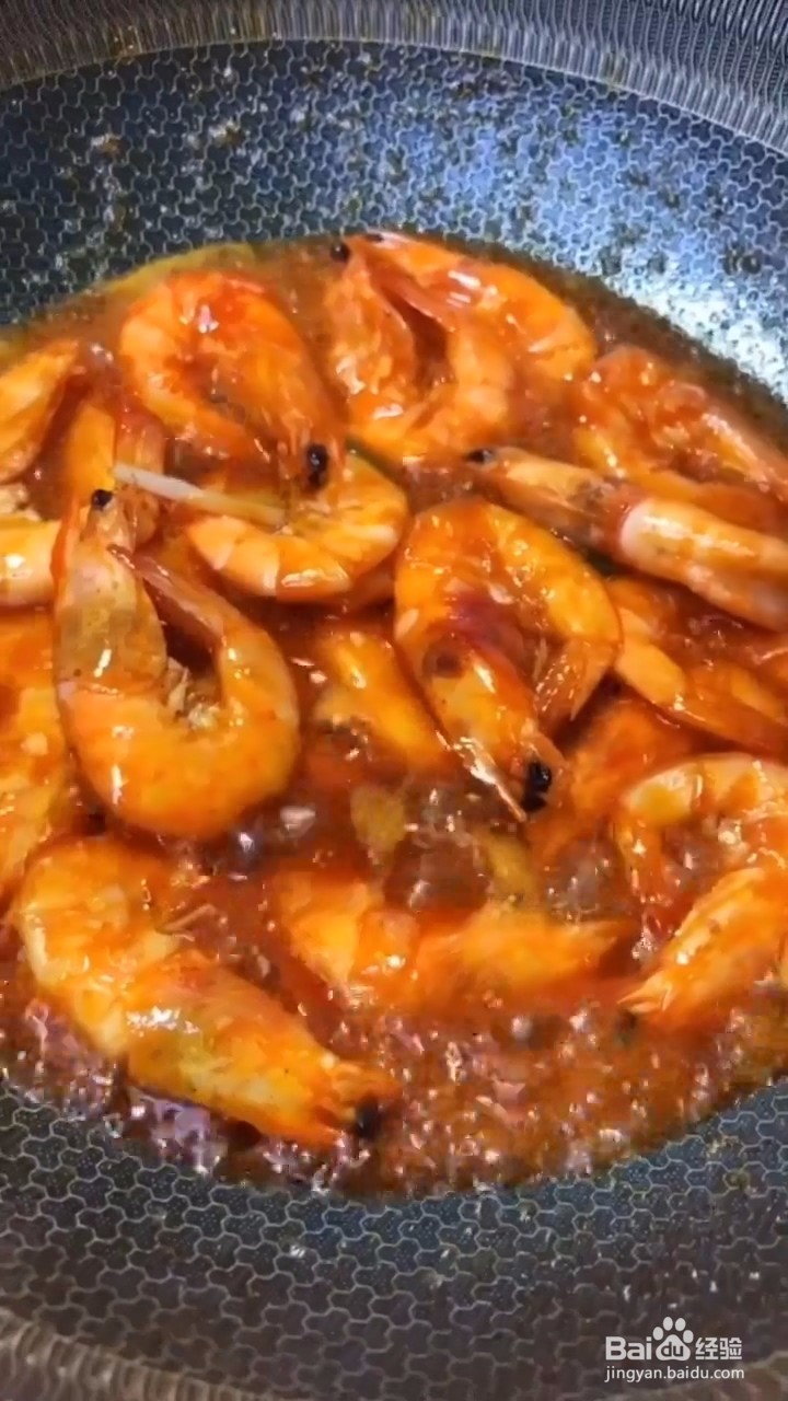 如何制作酸酸甜甜的油焖大虾