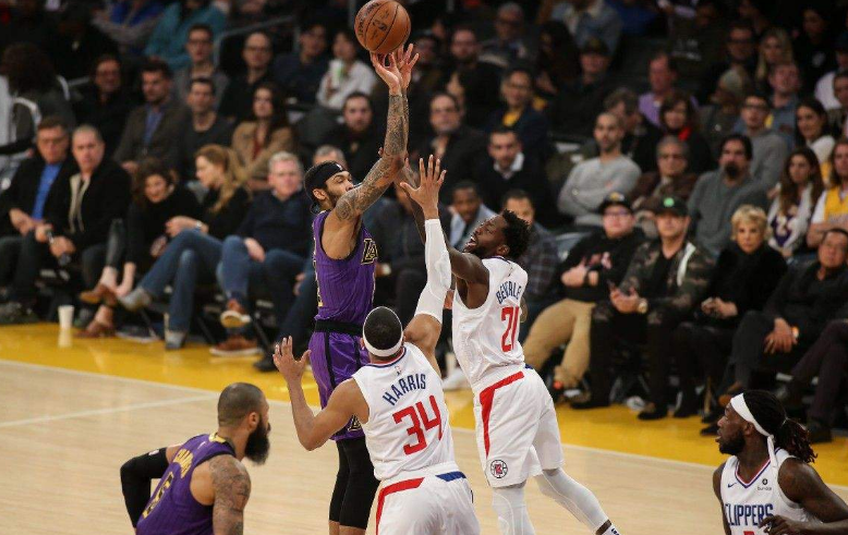 NBA中五个位置的划分依据是什么， 各有什么作用