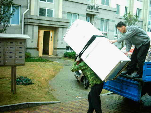 冰箱初次使用,搬来后并没静放就开机使用,会不会有什么影响