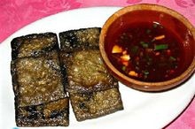 今天我们来说说街上特色小吃臭豆腐