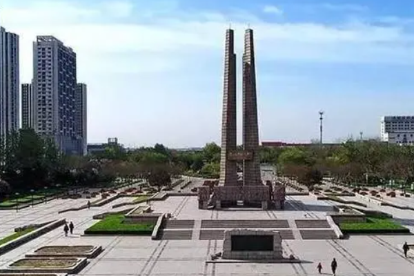 唐山为什么叫英雄的城市