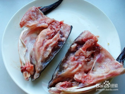 鱼头苕粉煲的做法