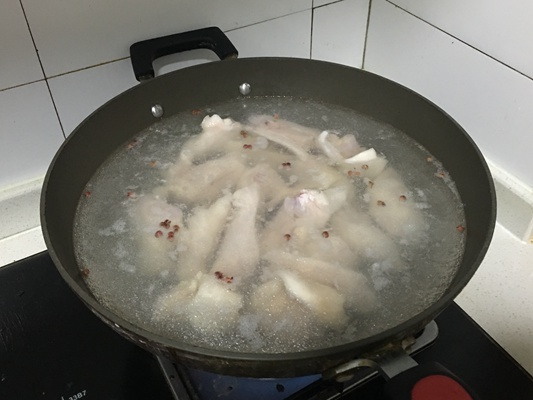 香菇黄豆炖猪蹄