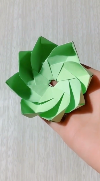 简易莲花折纸怎么做