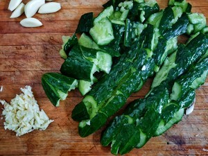 黄瓜粉皮凉菜的做法窍门