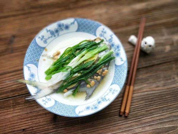 黄豆酱蒸白枪鱼