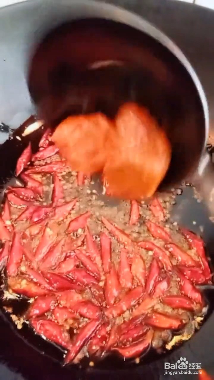 如何自制美味爽口的麻辣钉螺