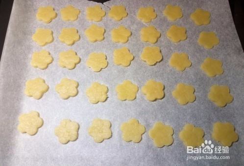 黄油花朵小饼干是如何做的？怎么做好吃？