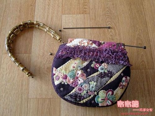 夏季里清凉的精致小手挽