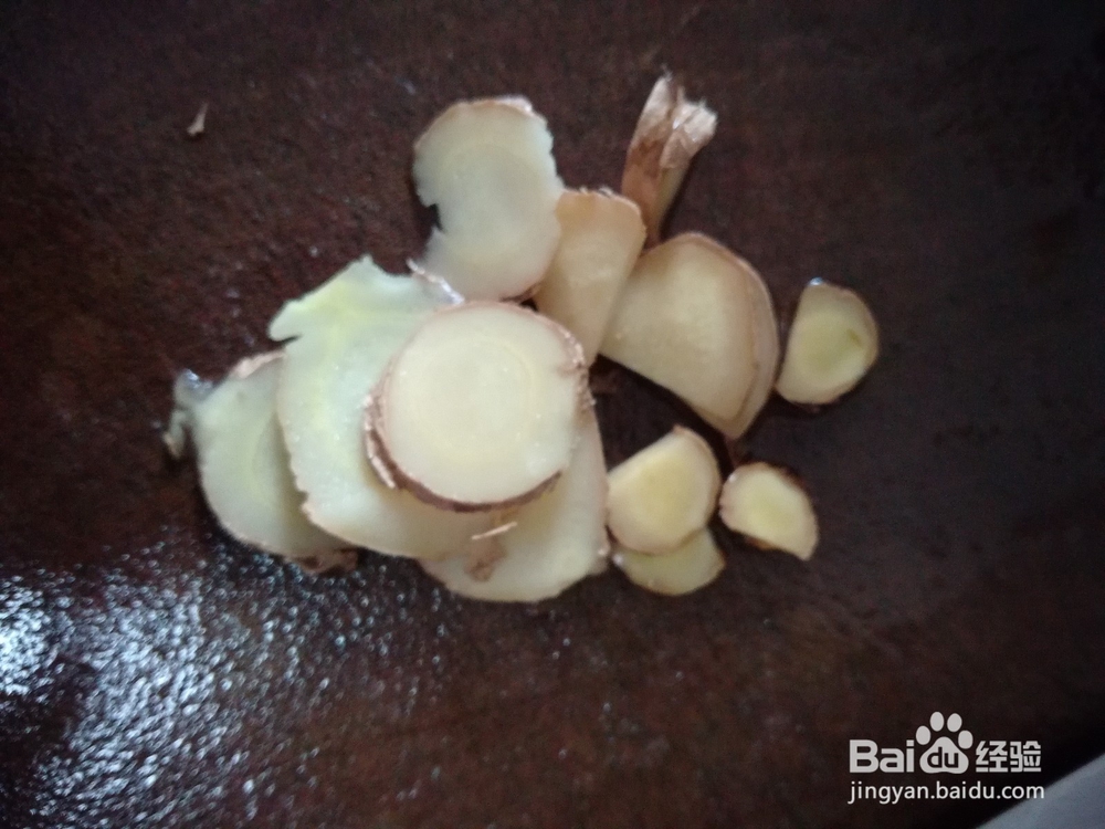 鲫鱼煲豆腐汤