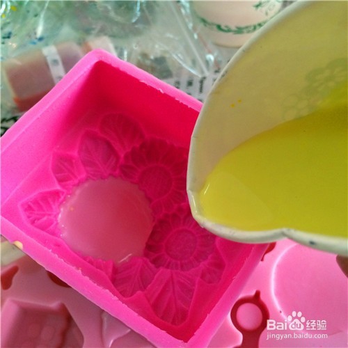 做个美丽的花枝皂吧