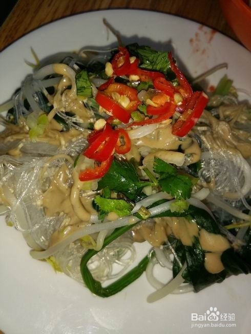 鱼肉卷菠菜豆芽干拌粉丝