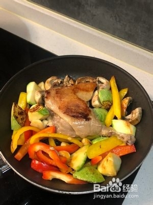 鸭腿煎蔬菜【特别简单好做】