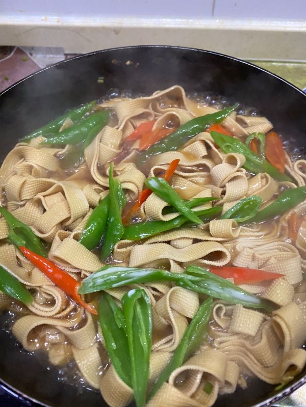 家常菜青椒豆皮