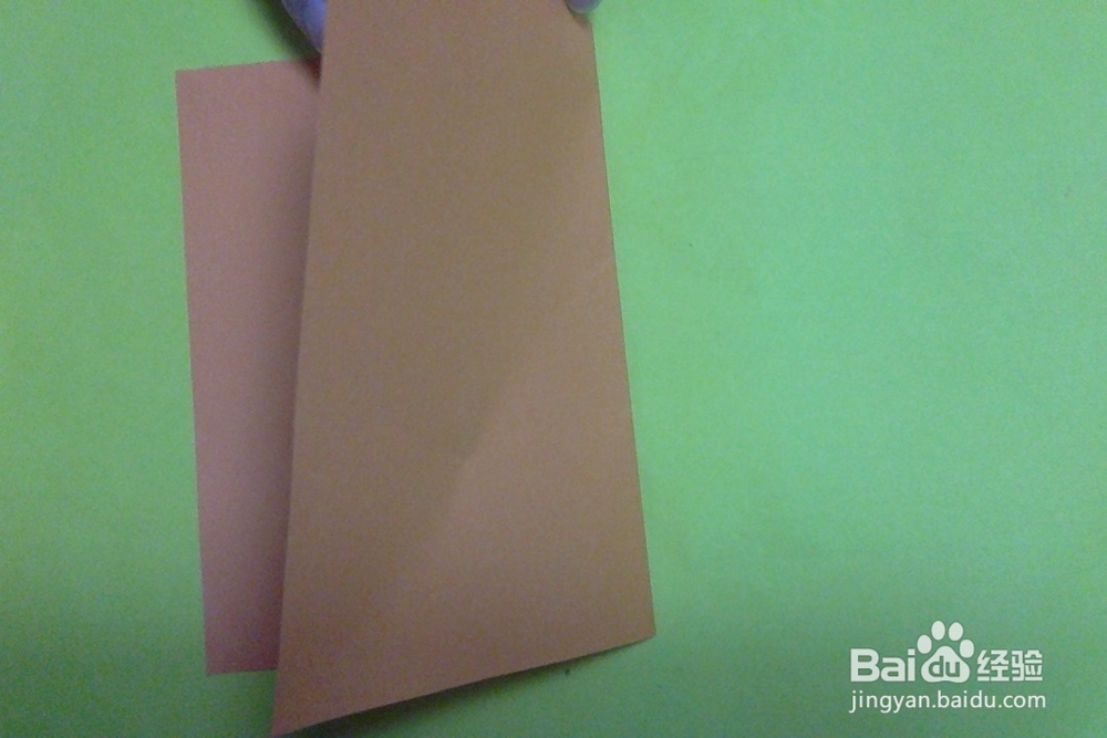 怎么用长方形的纸折信纸呢？
