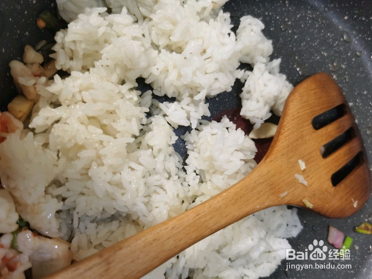 大虾墨鱼汁炒饭怎么做