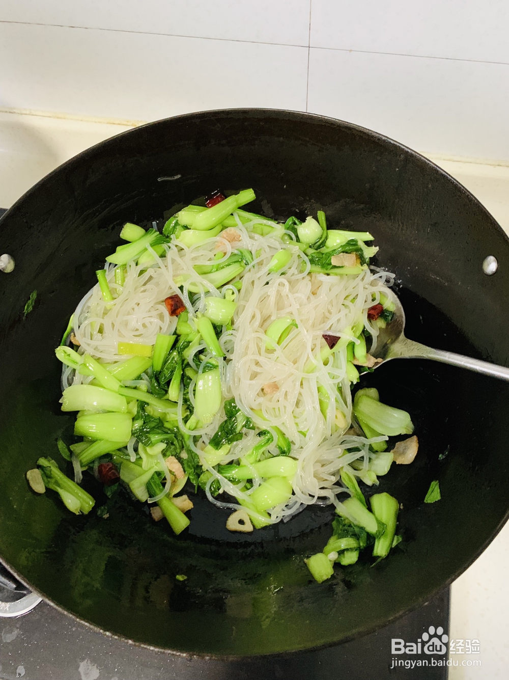 酥到掉渣的小白菜炖粉条