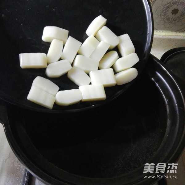 年糕紫薯汤的做法