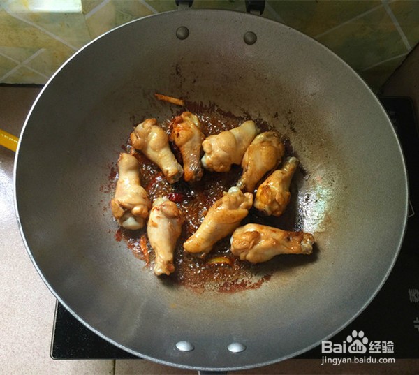 水笋烧鸡翅根的做法