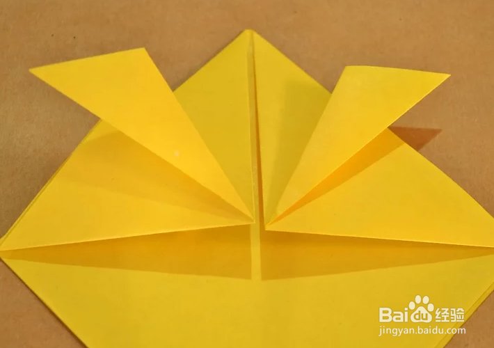 如何制作折纸“愤怒的小鸟”书签