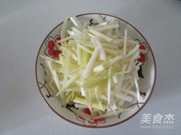 韭黄炒蛏子的做法