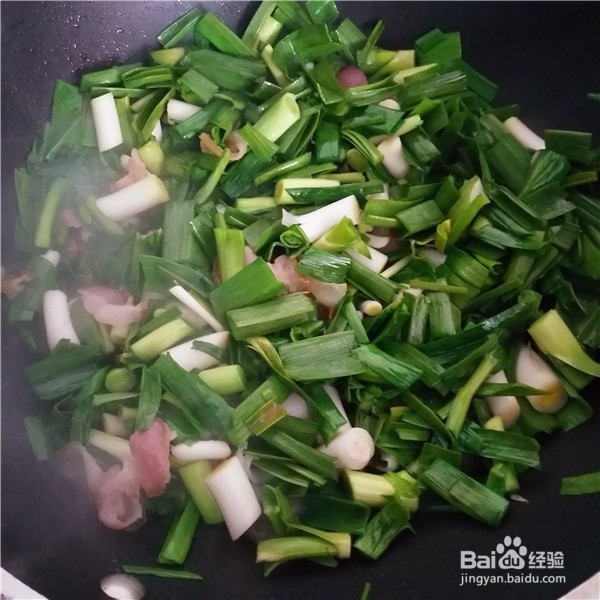 腊肉烧大蒜的做法