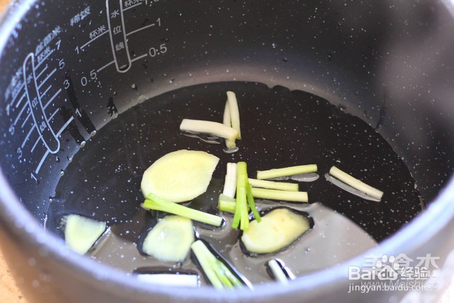 红焖牛肉粒的做法