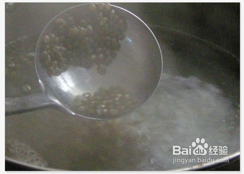 最适宜夏天喝的绿豆汤