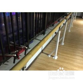 墙身固定把杆做法