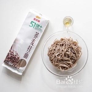 如何制作夏日清爽三丝冷面