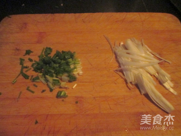 葱香鸡块的做法