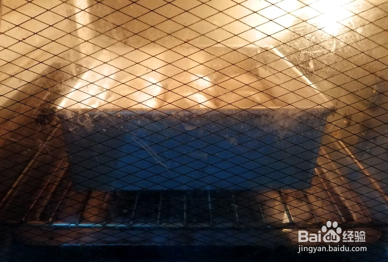 醇熟椰丝牛奶餐包的做法