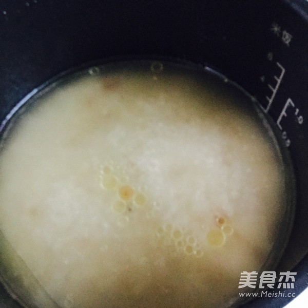 肉饼鸡蛋饭的做法