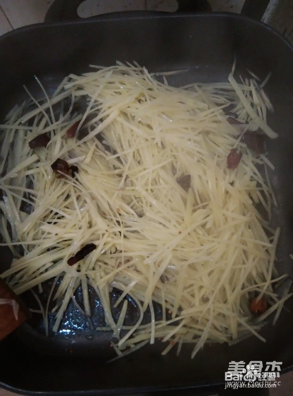 酸辣土豆丝的做法