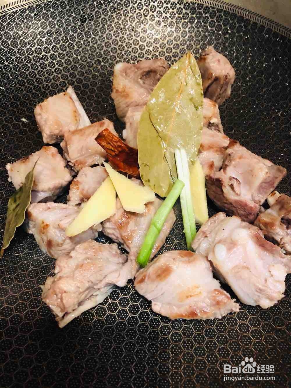 排骨年糕鹌鹑蛋