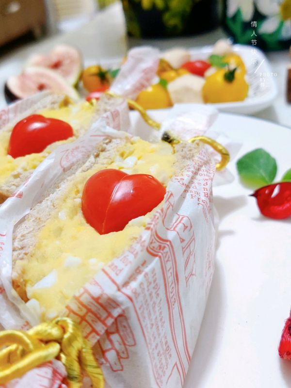 鸡蛋土豆爱心三明治