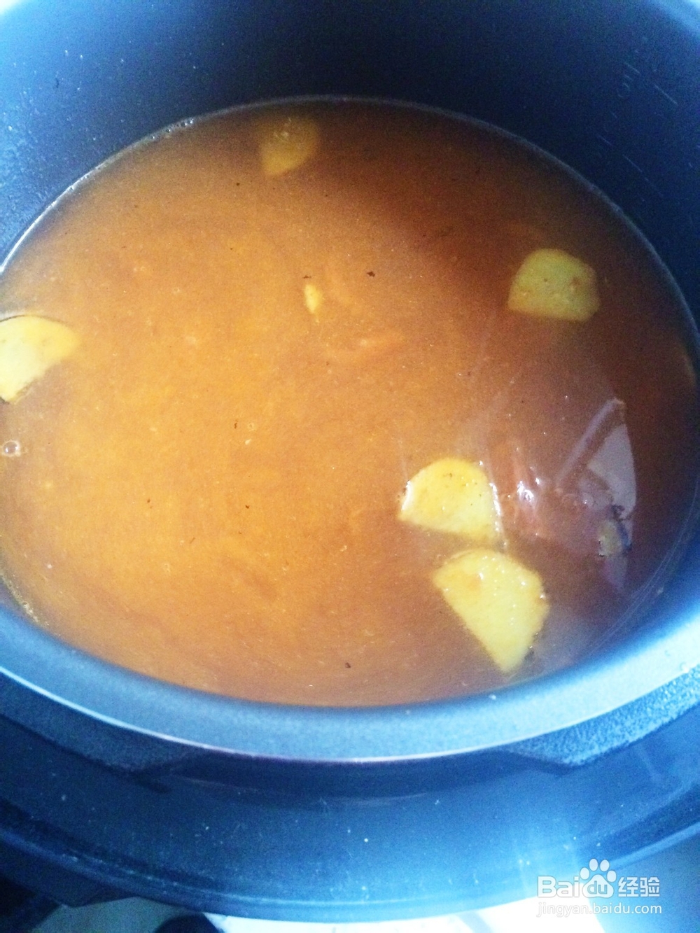 补血暖身的蕃茄牛肉汤