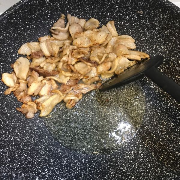 五花肉干煸有机花菜