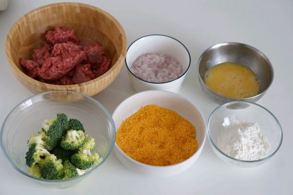 不油炸低热量香酥牛肉蔬菜丸