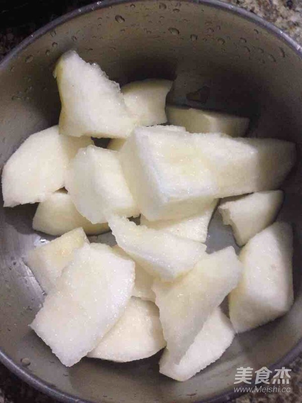 银耳红枣雪梨羹