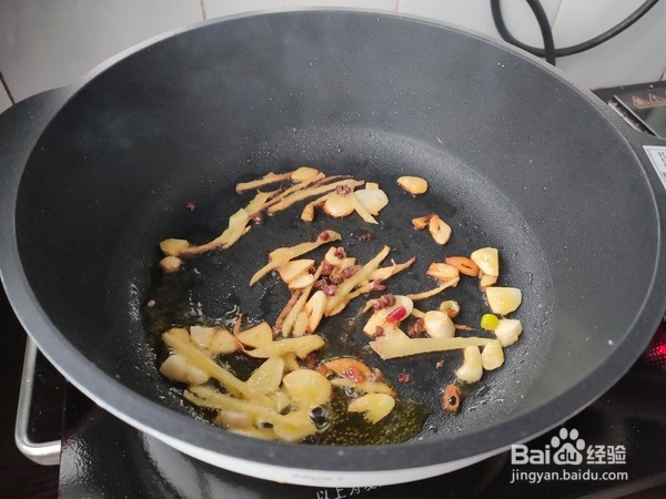 好吃又营养的酱焖梭鱼怎么做