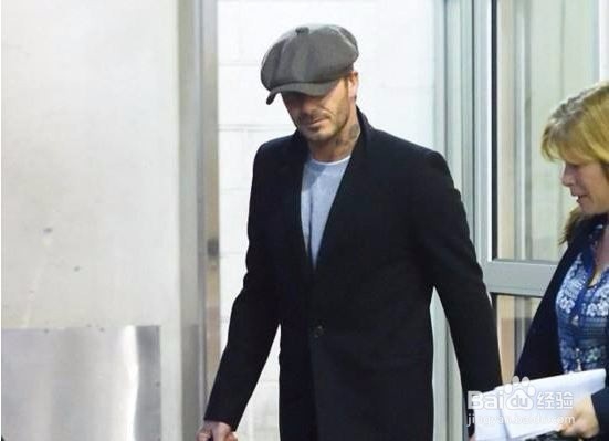 独身女子乘坐电梯需防范哪些人？