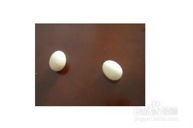 如何挑选新鲜鸡蛋。