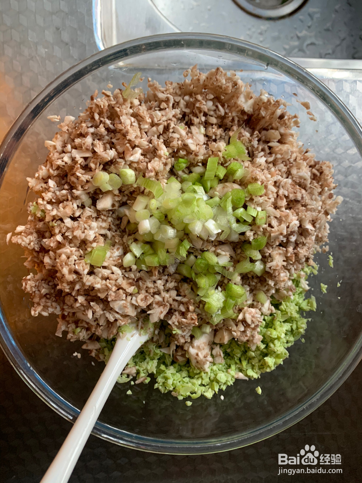 大馄饨蘑菇毛豆馅新颖的做法